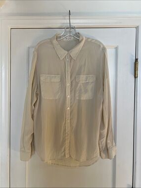 Two by Vince Camuto Cream Button-Front Blouse